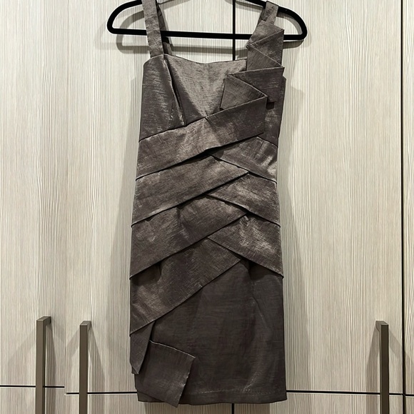 Jessica McClintock | Grey Metallic Bodycon Dress | Size 4‎ - Picture 2 of 14